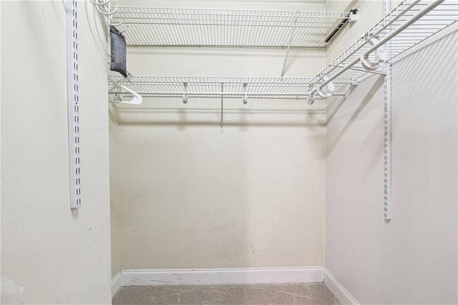 Building Photo - 121 Rondak Cir