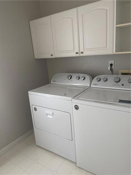 Building Photo - 2275 Snug Harbor NE