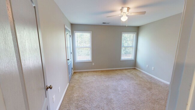 Building Photo - Updated 3 Bedroom, 2.5 Bathroom 2-Story w/...