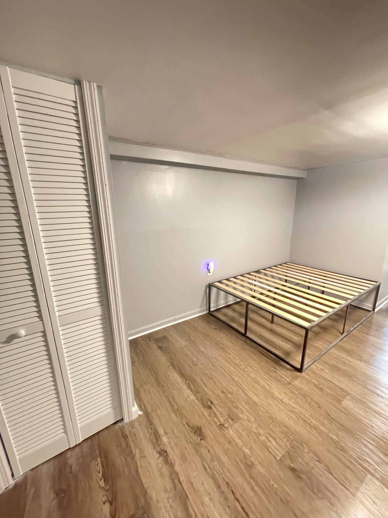 Building Photo - 204 34th St NE