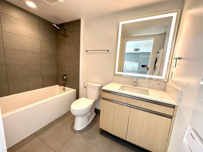 Building Photo - Cool Studio Condo in Iconic Nexus Building...