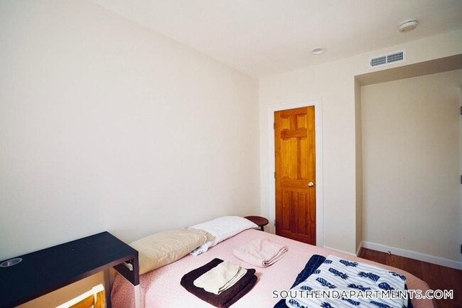 Building Photo - 179 Northampton St