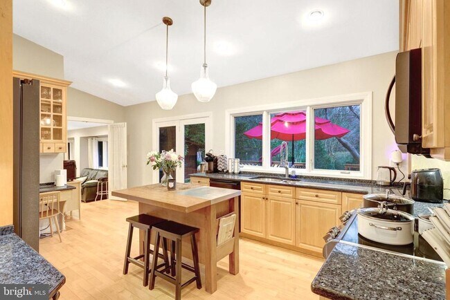 Building Photo - 10809 Nicholsridge Rd