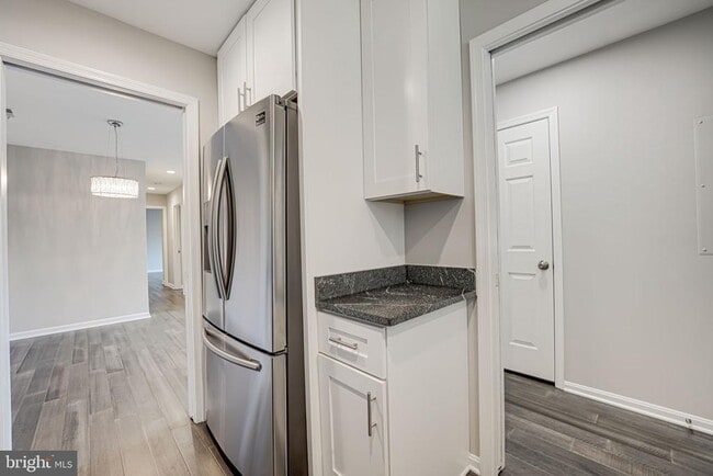 Building Photo - 2815 Lee Oaks Ct