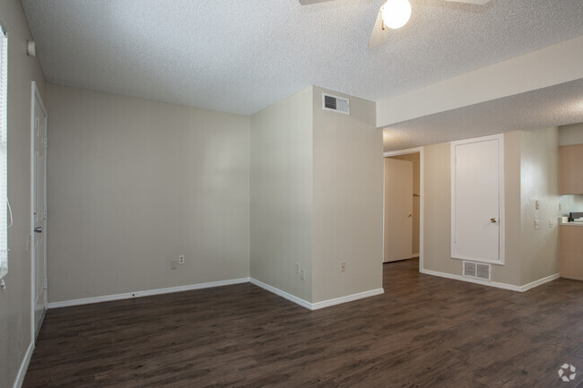 Primary Photo - Western Yarbrough Apartments