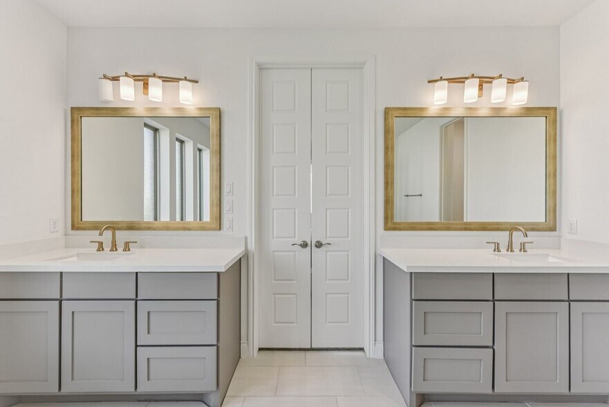 Building Photo - 253 Rosetta Lp