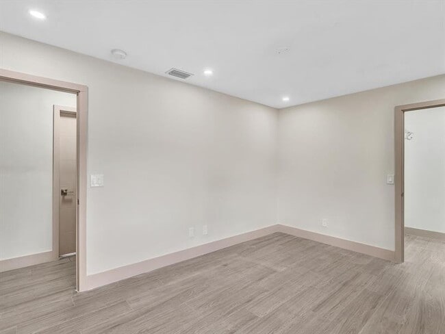 Building Photo - 9960 NW 23rd St