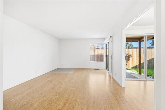 Building Photo - 3817 Breuner Ave