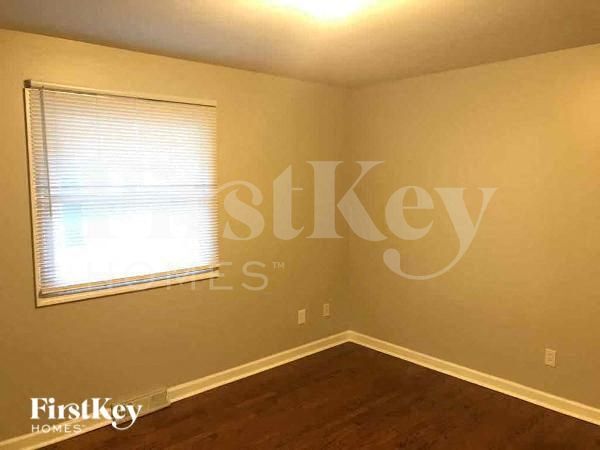 Building Photo - 4538 Crestline Dr