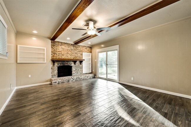 Building Photo - 2817 Blackwood Dr