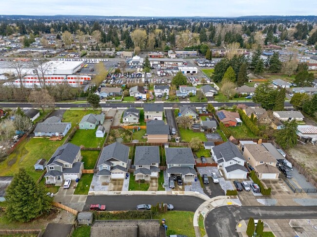 Building Photo - Modern 4-Bed Tacoma Home | Energy Efficien...