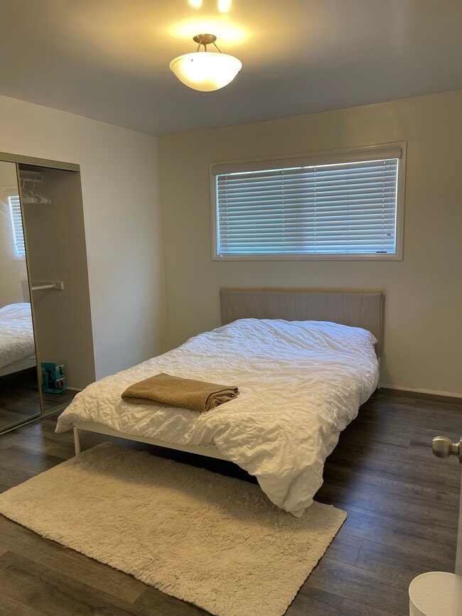 Building Photo - 960 S Westgate Ave