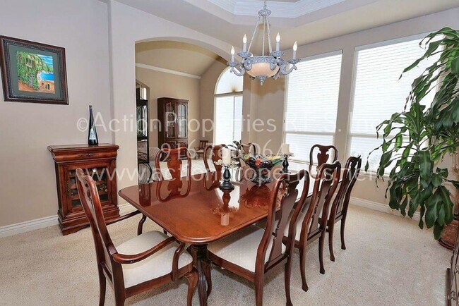 Building Photo - Granite Bay Beauty - 5 Bed, 3.5 Bath Home - Large Pool - Two Story - Lawn & Pool Service Included!