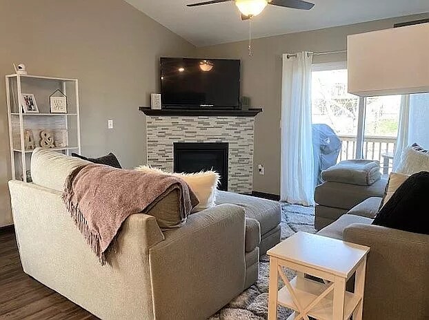 Building Photo - 478 RJ Dr