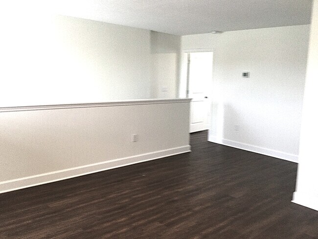 Building Photo - 1033 Walden Pond Dr