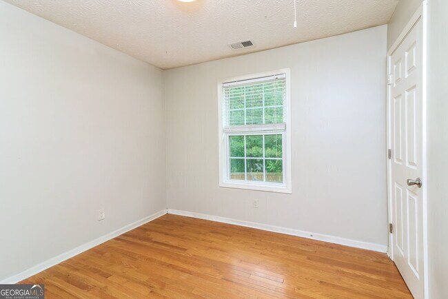 Building Photo - 222 Arbor Creek Dr