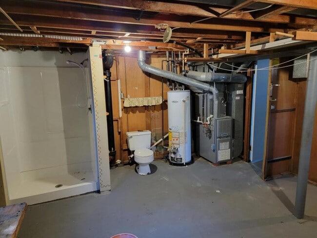 Building Photo - 5105 NE 44th St