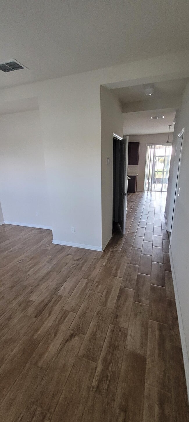 Building Photo - 2230 Riverglen Ct