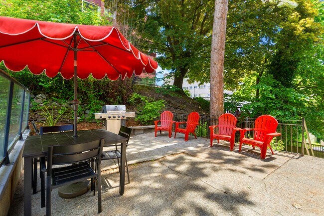 Interior Photo - Century Terrace