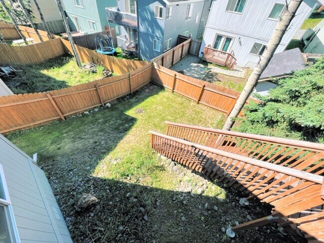 Building Photo - Spacious and Bright Eagle River Home with a Gorgeous View!