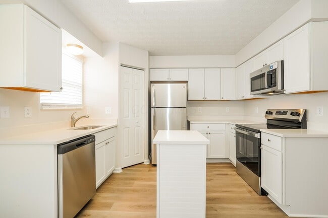 Building Photo - 3289 Kady Ln