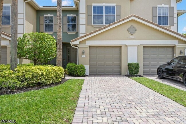 Building Photo - 3210 Cottonwood Bend