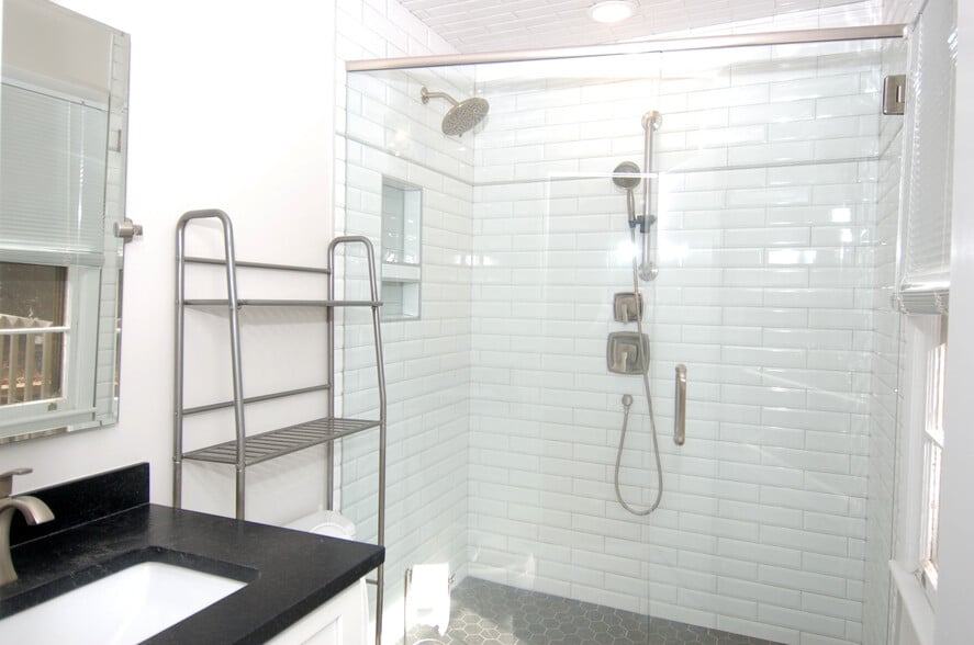 Building Photo - 3407 Coleridge Dr