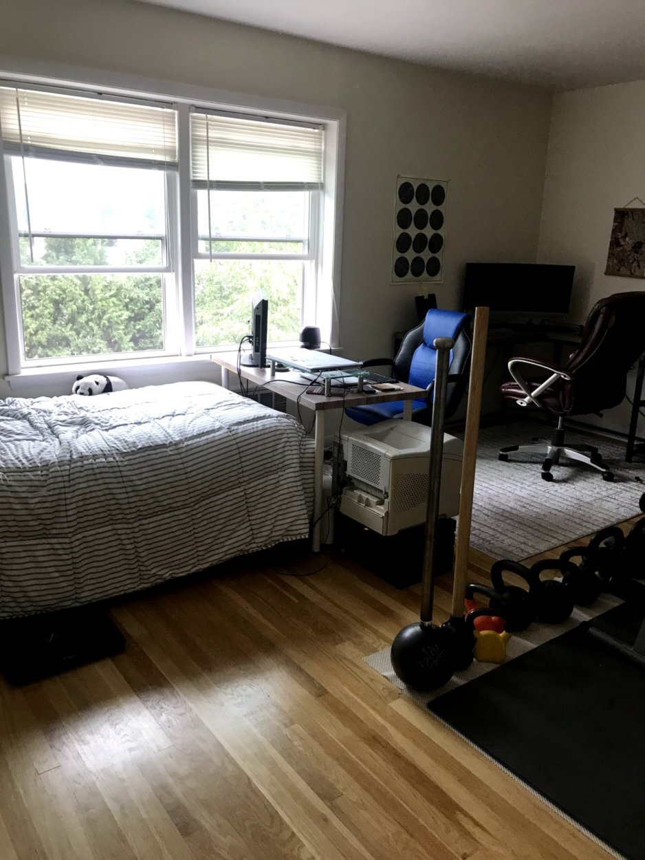 2nd bedroom - 700 E Henry Clay St