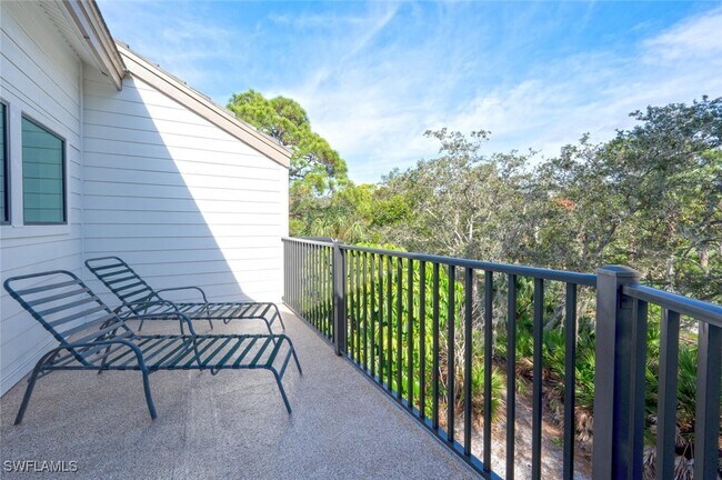 Building Photo - 27113 Oakwood Lake Dr