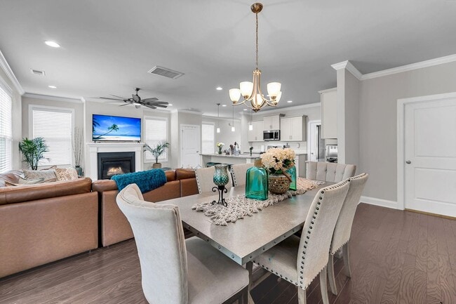 Building Photo - Beautiful 4BR/2.5BA Home in Highly Desirable Park West