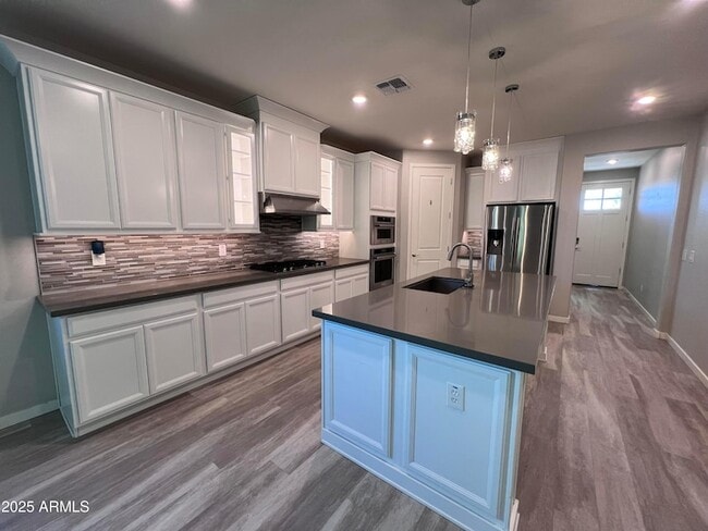 Building Photo - 9722 E Tungsten Dr