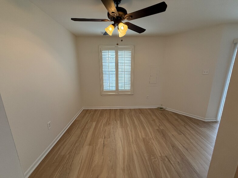 Building Photo - 713 Timber Ln