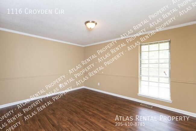 Building Photo - 1116 Croyden Cir