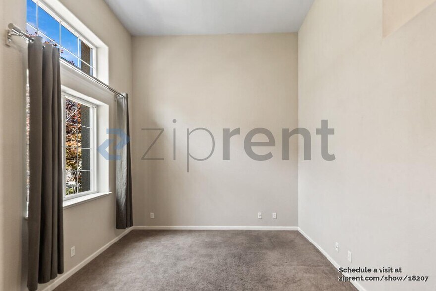 Building Photo - 1057 Tourmaline Terrace