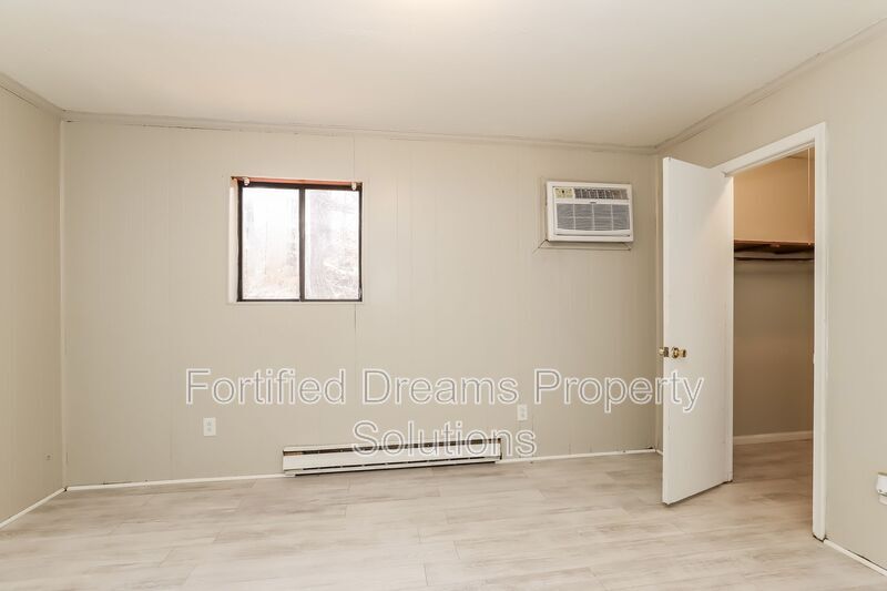 Building Photo - 202 Leisure Time Ln