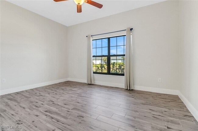 Building Photo - 1704 NW 11th Pl