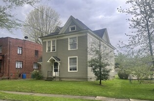 Building Photo - 163 Edgwood St