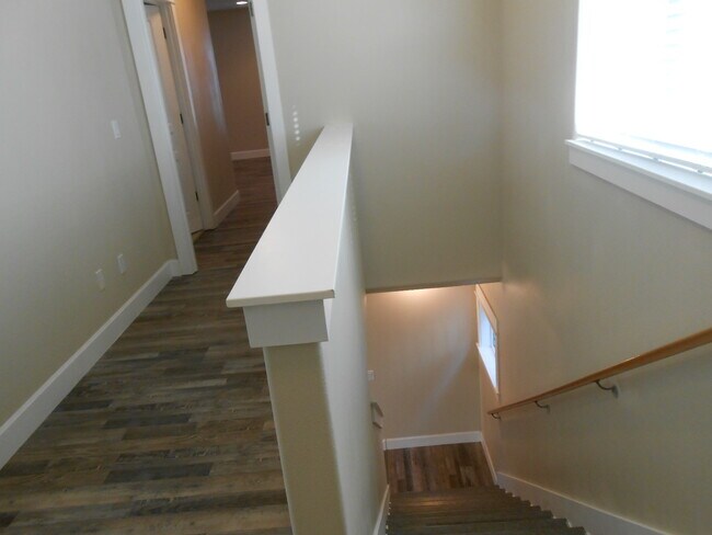 Building Photo - 61746 Darla Pl