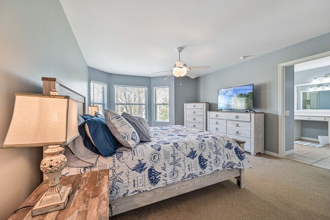 Building Photo - SHORT TERM (6.1 - 11.30) Gorgeous home in ...