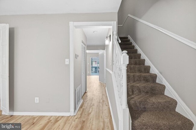 Building Photo - 40 Cobber Ln