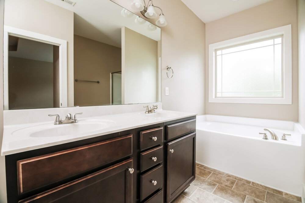 Building Photo - 3016 Watsonia Dr