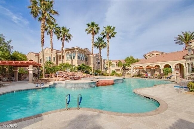 Building Photo - 10550 W Alexander Rd