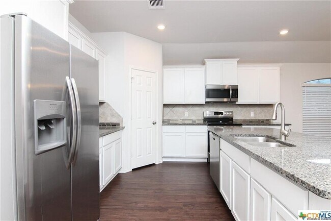 Building Photo - 6305 Tess Rd