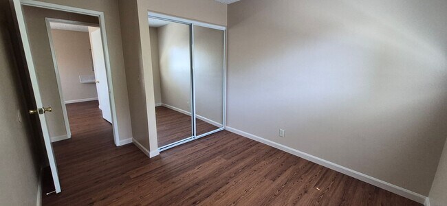 Building Photo - Beautifully maintained, Suisun City 3-bedroom, 2-bath home showcasing true pride of ownership! - ...