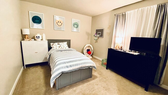 Building Photo - Beautiful 4 Bedroom, 4 Car Garage With RV Parking in Star