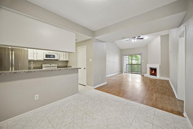 Building Photo - 11711 Memorial Dr