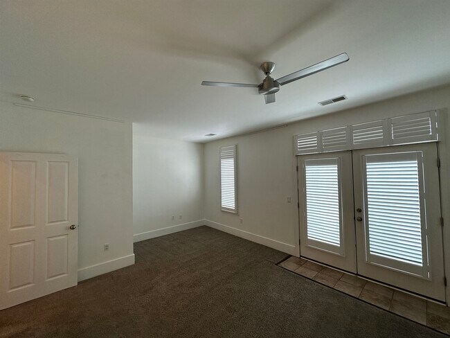 Building Photo - 624 Denmark Dr
