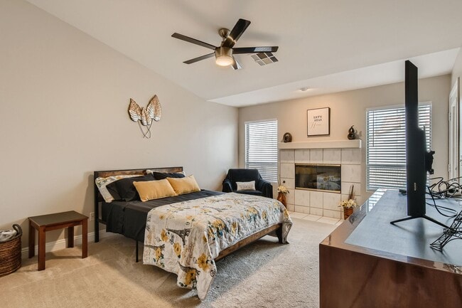 Building Photo - 2114 Akamine Ave