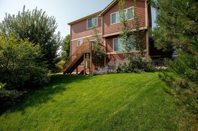 Building Photo - 3232 Chase Dr