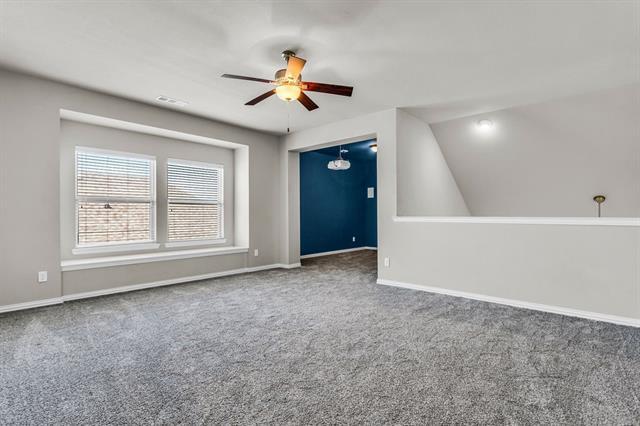 Building Photo - 713 Parkland Dr